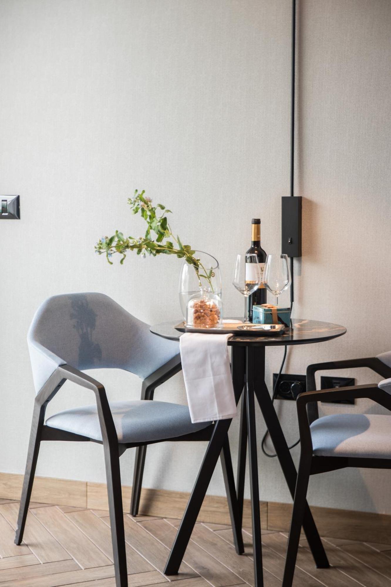 Almond Hotel - Adults Only Neve Ilan Exterior foto